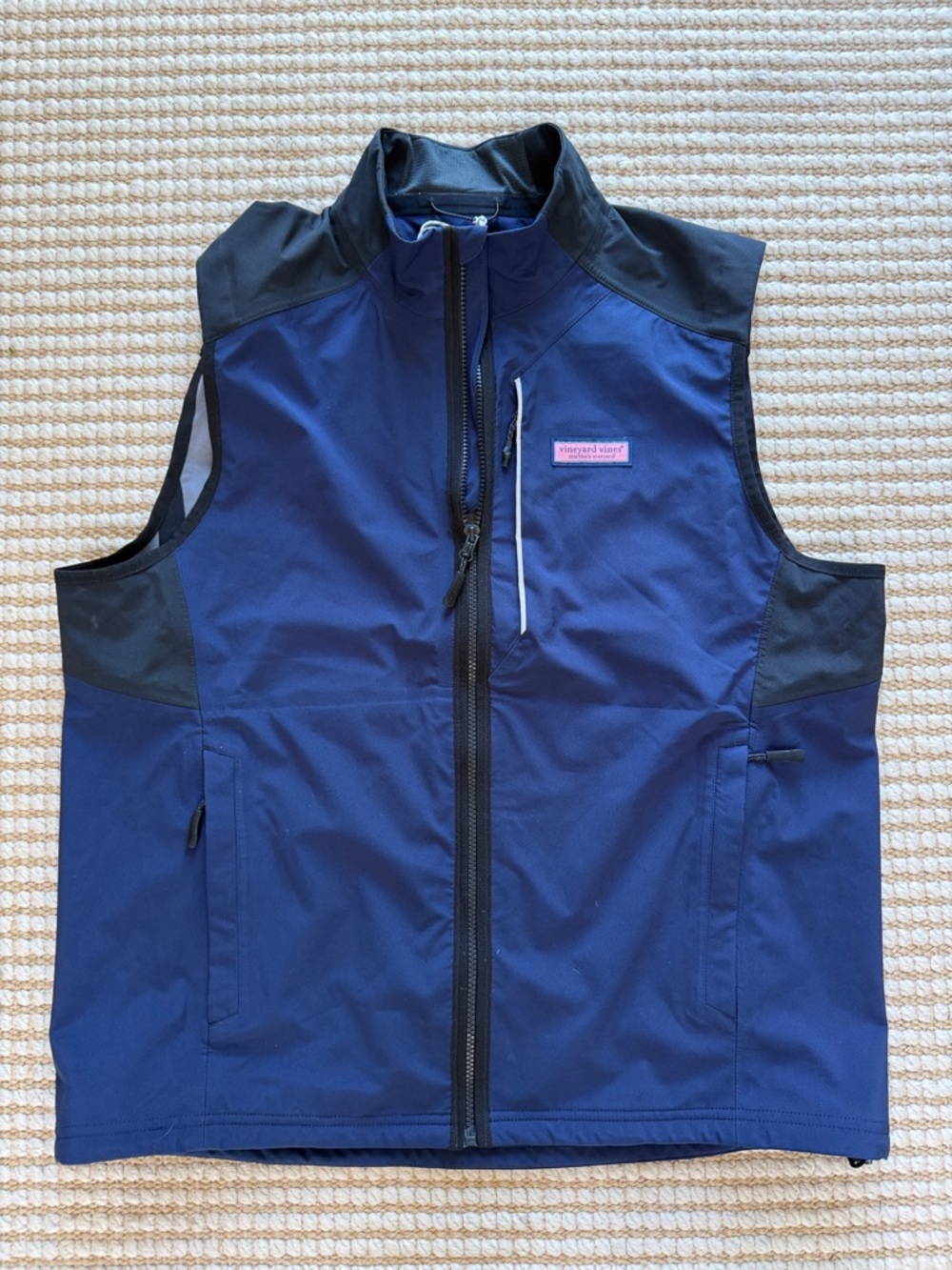 Vineyard Vines Men's Navy and Black Softshell Vest
